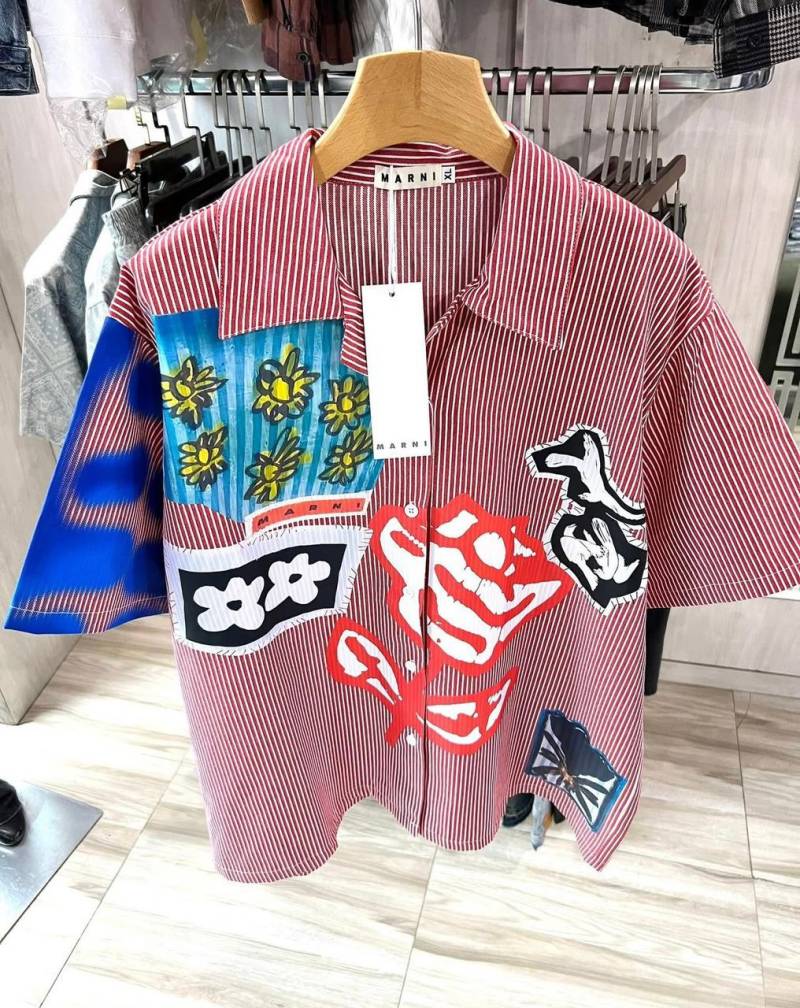Chemise Homme Imprimée Multicolore – Style Artistique Streetwear, Chemise Tendance Cameroun